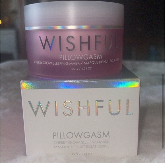 Huda beauty 🍒WISHFUL Pillowgasm Cherry Glow Sleeping Mask 1.94 fl oz new - Picture 2 of 3